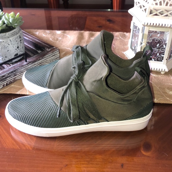 Steve Madden sneakers - Picture 3 of 4